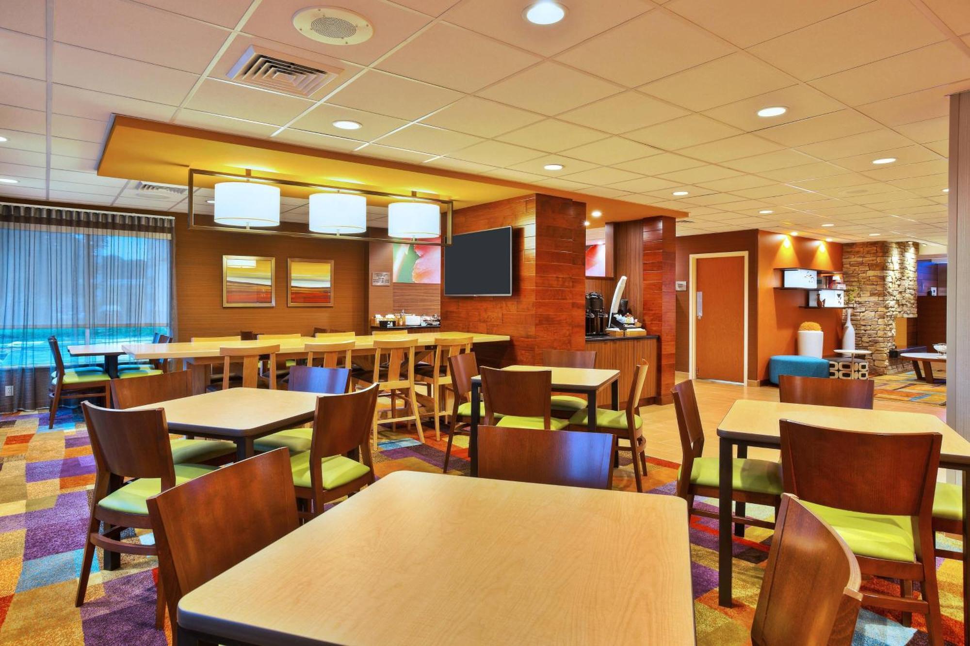 Fairfield Inn & Suites By Marriott Madison West/Middleton Exterior photo